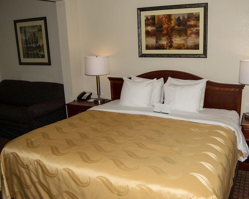 Quality Inn & Suites Lexington Near I-64 And I-81 Timber Ridge Exteriér fotografie