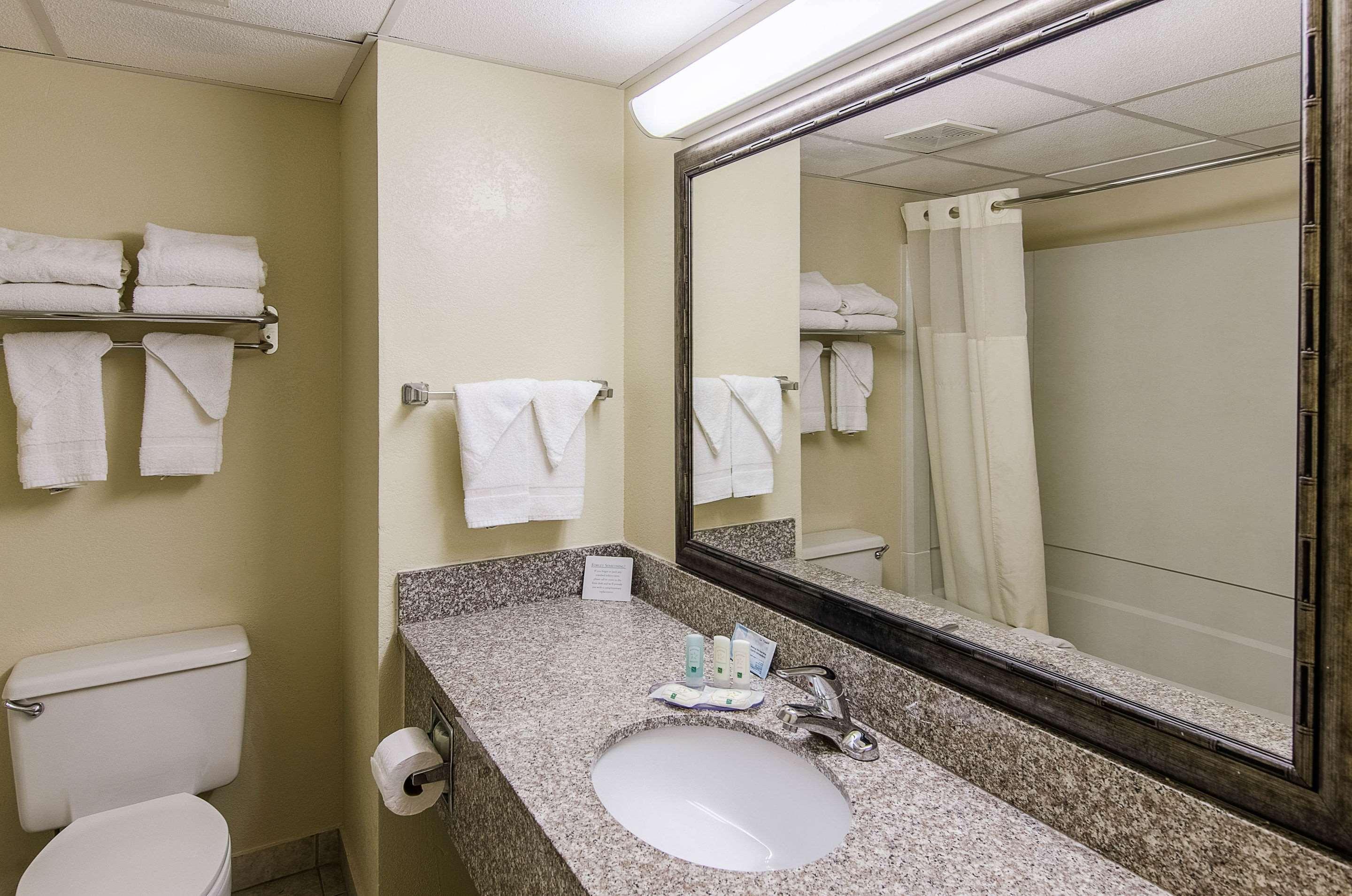 Quality Inn & Suites Lexington Near I-64 And I-81 Timber Ridge Exteriér fotografie