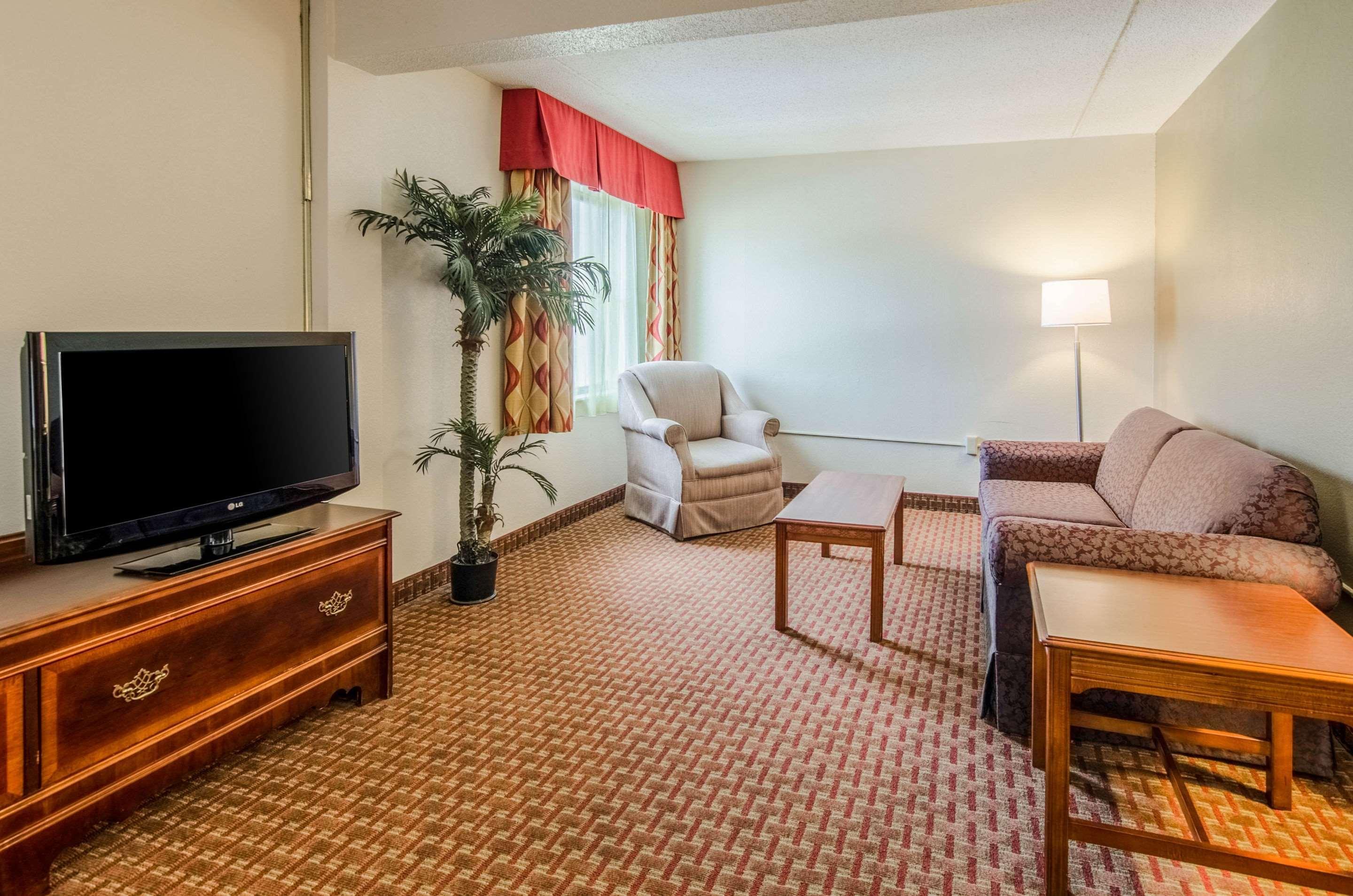 Quality Inn & Suites Lexington Near I-64 And I-81 Timber Ridge Exteriér fotografie