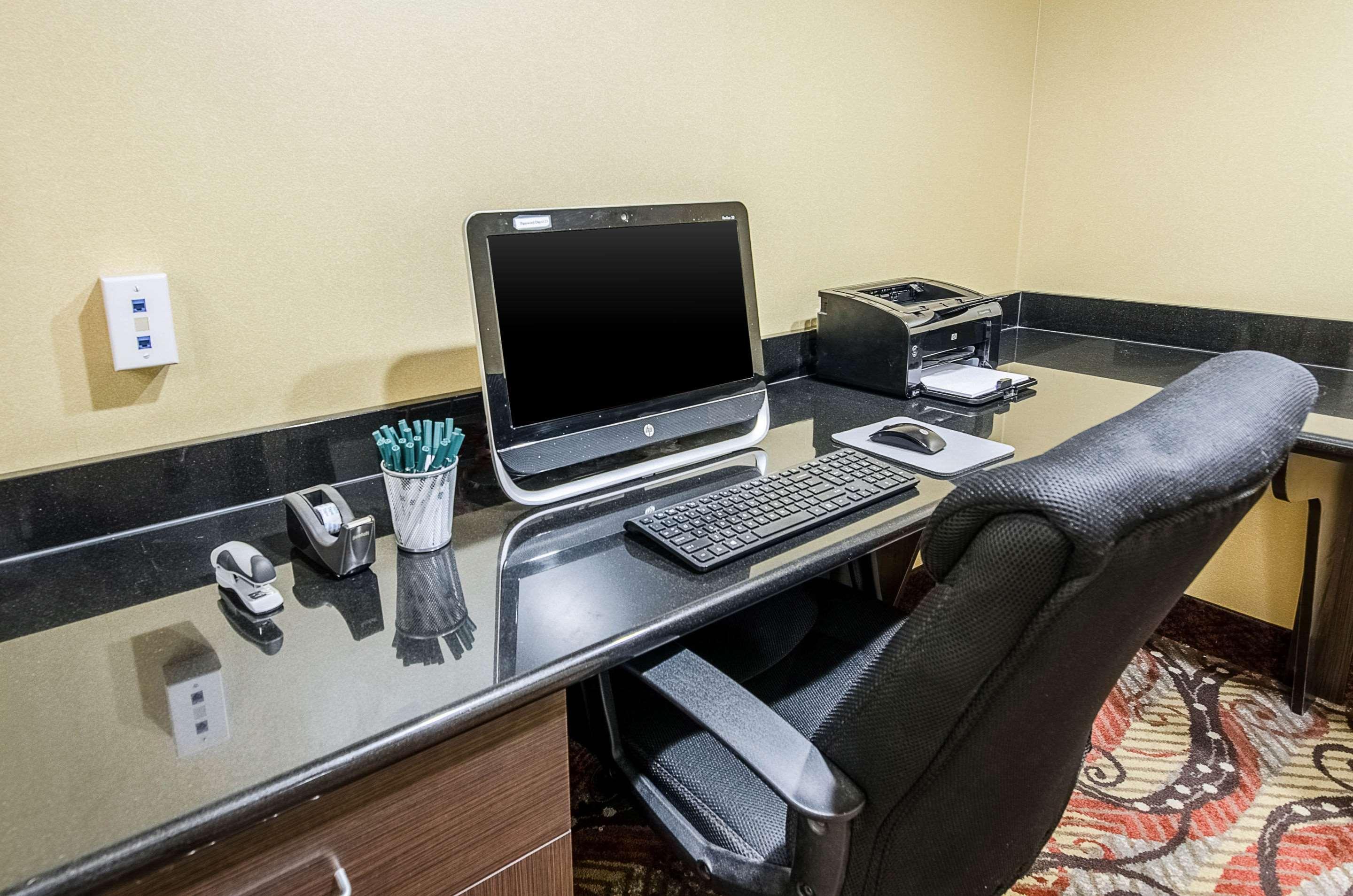 Quality Inn & Suites Lexington Near I-64 And I-81 Timber Ridge Exteriér fotografie