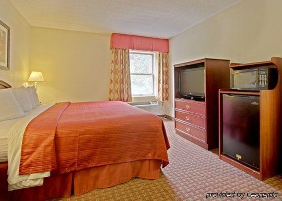 Quality Inn & Suites Lexington Near I-64 And I-81 Timber Ridge Pokoj fotografie