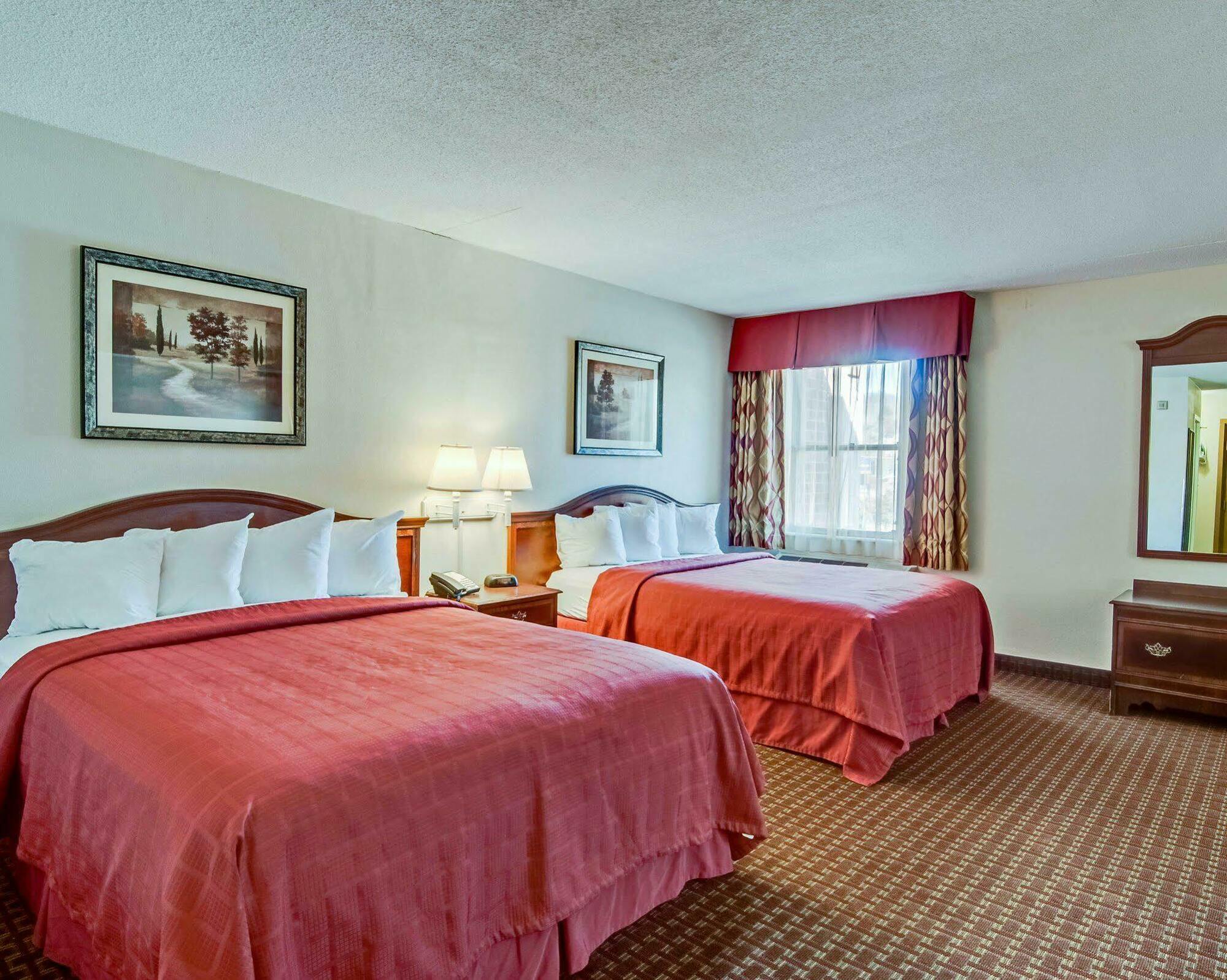 Quality Inn & Suites Lexington Near I-64 And I-81 Timber Ridge Exteriér fotografie