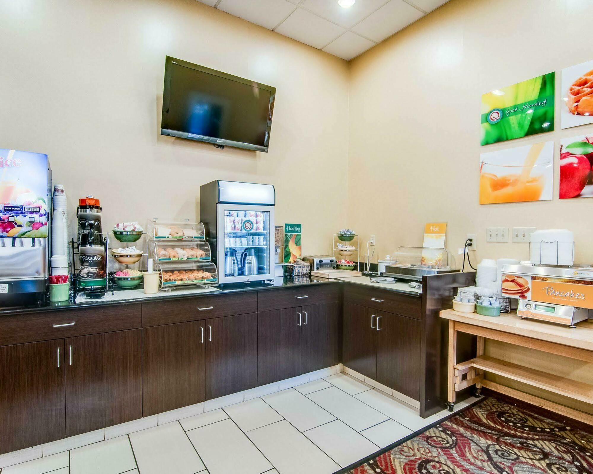 Quality Inn & Suites Lexington Near I-64 And I-81 Timber Ridge Exteriér fotografie